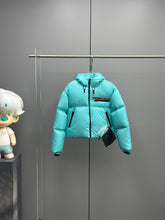 Load image into Gallery viewer, CLTH383 PD Light Nylon Convertible Short Down Jacket