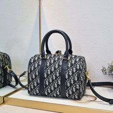Load image into Gallery viewer, DR505 Dior Groove 17/2025 Bag
