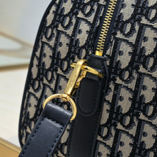 Load image into Gallery viewer, DR505 Dior Groove 17/2025 Bag