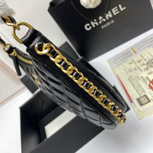 Load image into Gallery viewer, CC840 Large Hobo Bag / 7 × 11.3 × 0.8 in