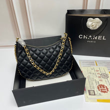 Load image into Gallery viewer, CC839 Large Hobo Bag / 7 × 11.3 × 0.8 in