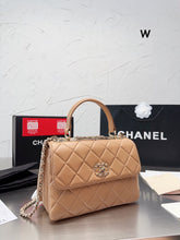 Load image into Gallery viewer, CC758 Flap Bag with Top Handle / 6.6 × 9.8 × 4.7 in