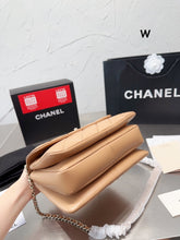 Load image into Gallery viewer, CC758 Flap Bag with Top Handle / 6.6 × 9.8 × 4.7 in