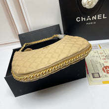 Load image into Gallery viewer, CC840 Large Hobo Bag / 7 × 11.3 × 0.8 in