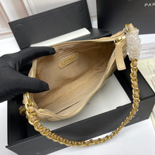 Load image into Gallery viewer, CC839 Large Hobo Bag / 7 × 11.3 × 0.8 in