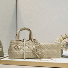 Load image into Gallery viewer, DR508 Small/Medium Dior Toujours Bag