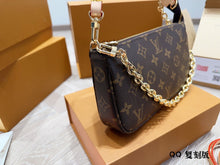 Load image into Gallery viewer, LB887 Pochette Accessoires / 9.3 x 5.3 x 1.6 inches