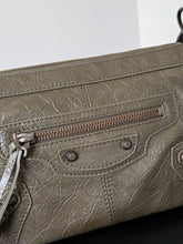 Load image into Gallery viewer, BCG078 BALENCIAGA Le City Moto Bag / HIGHEST QUALITY VERSION / 22.5 x 15 x 9.5 cm