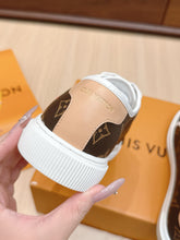 Load image into Gallery viewer, SE1734 LV x TM LV Lagoon Sneaker / Size5-11