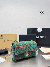 Load image into Gallery viewer, CC761 Small Classic Flap Bag / 7.8x4.3x2.3inch