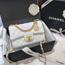 Load image into Gallery viewer, CC762 Small Flap Bag / 4.7 × 8.2 × 2.7 in