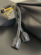 Load image into Gallery viewer, FF298 Mamma Baguette Small/Medium/Large / HIGHEST QUALITY VERSION