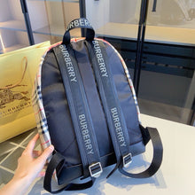 Load image into Gallery viewer, BUR137 Small Check Backpack / 11.4 x 4.3 x 13.4in