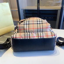 Load image into Gallery viewer, BUR137 Small Check Backpack / 11.4 x 4.3 x 13.4in