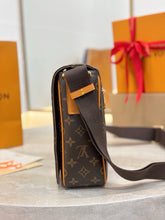 Load image into Gallery viewer, LB1539 LV Bastille PM Messenger Bag / HIGHEST QUALITY VERSION / 27 x 23 x 8 cm