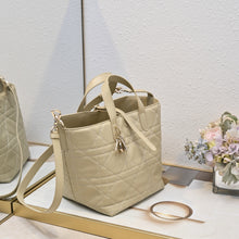 Load image into Gallery viewer, DR516 Small/Medium Dior Toujours Vertical Tote Bag