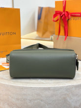 Load image into Gallery viewer, LB1544 LV Courrier Messenger Bag / HIGHEST QUALITY VERSION / 37 x 27 x 12 cm