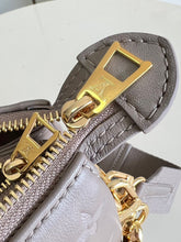 Load image into Gallery viewer, LB799 Coussin MM / HIGHEST QUALITY VERSION / 13.4 x 9.4 x 4.7 inches