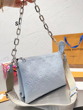 Load image into Gallery viewer, LB798 Coussin MM / 13.4 x 9.4 x 4.7 inches