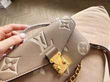 Load image into Gallery viewer, LB834 Pochette Métis East West / 8.5 x 5.3 x 2.4 inches