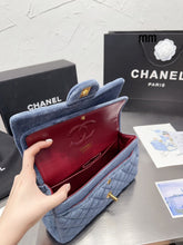 Load image into Gallery viewer, CC844 Classic Handbag / 6 × 9.9 × 2.5 in