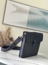 Load image into Gallery viewer, MBG076 S Lock Briefcase / 15.4 x 11.8 x 1.6 inches / HIGHEST QUALITY VERSION