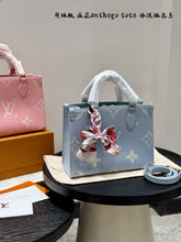 Load image into Gallery viewer, LB1262 OnTheGo PM / 9.8 x 7.5 x 4.5 inches