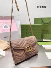 Load image into Gallery viewer, GC558 GG Marmont Chain Wallet / 8"W x 5"H x 1.5"D
