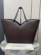Load image into Gallery viewer, YSK433 Y Tote in Leather / 14.6 " x 12.6" x 2.8–8.7" / HIGHEST QUALITY VERSION
