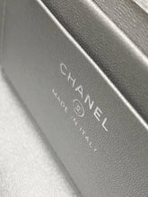 Load image into Gallery viewer, CC764 Clutch with Chain / HIGHEST QUALITY VERSION / 7.1x3.9x1.8inch