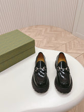 Load image into Gallery viewer, SE1512 GUCCI Women's loafer with Horsebit / Size5-11