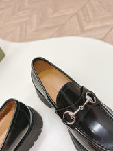Load image into Gallery viewer, SE1511 GUCCI Women's loafer with Horsebit / Size5-11