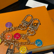 Load image into Gallery viewer, JW1016 LV Confetti Chain Bag Charm
