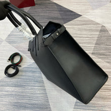 Load image into Gallery viewer, GC695 Large Tote Bag with Hook Closure / 19.7"W x 13.8"H x 6.3"D / HIGHEST QUALITY VERSION