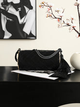 Load image into Gallery viewer, CC1690 Chanel Métiers d'Art / HIGHEST QUALITY VERSION / 23.5 x 12 x 12 cm