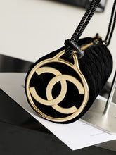 Load image into Gallery viewer, CC1690 Chanel Métiers d'Art / HIGHEST QUALITY VERSION / 23.5 x 12 x 12 cm