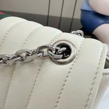 Load image into Gallery viewer, GC804 Gucci GG Marmont White Vertical / HIGHEST QUALITY VERSION / 26 x 15 x 7 cm