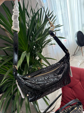 Load image into Gallery viewer, DR520 Small D-Journey Bag / 10x5.75x5.5nches