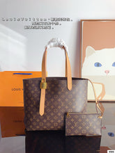 Load image into Gallery viewer, LB1086 Piano / 9.8 x 10.6 x 4.5 inches