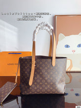 Load image into Gallery viewer, LB1086 Piano / 9.8 x 10.6 x 4.5 inches