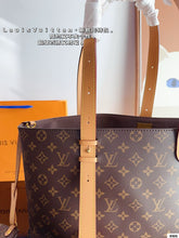 Load image into Gallery viewer, LB1086 Piano / 9.8 x 10.6 x 4.5 inches