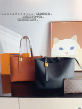 Load image into Gallery viewer, LB1086 Piano / 9.8 x 10.6 x 4.5 inches