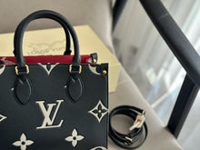 Load image into Gallery viewer, LB1088 OnTheGo PM / 9.8 x 7.5 x 4.5 inches