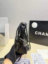Load image into Gallery viewer, CC1478 Chanel 26S Drawstring Bucket Bag / Mini 19×15 cm & Small 22×20 cm
