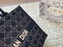 Load image into Gallery viewer, DR388 Large Dior Book Tote