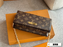 Load image into Gallery viewer, LB977 Wallet On Chain Lily / 8.1 x 4 x 1.4 inches