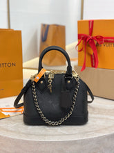 Load image into Gallery viewer, LB1697 Louis Vuitton Alma BB / HIGHEST QUALITY VERSION / 23.5×17.5×11.5 cm