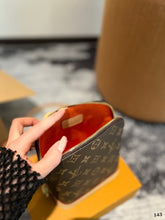 Load image into Gallery viewer, LB978 Alma Backpack / 5.9 x 7.9 x 3.9 inches