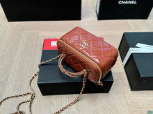 Load image into Gallery viewer, CC1041 Clutch with Chain / 3.7 × 6.2 × 3.1 in