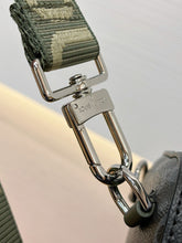 Load image into Gallery viewer, LB1698 Louis Vuitton Avenue Sling Bag / HIGHEST QUALITY VERSION / 16×33×5.7 cm